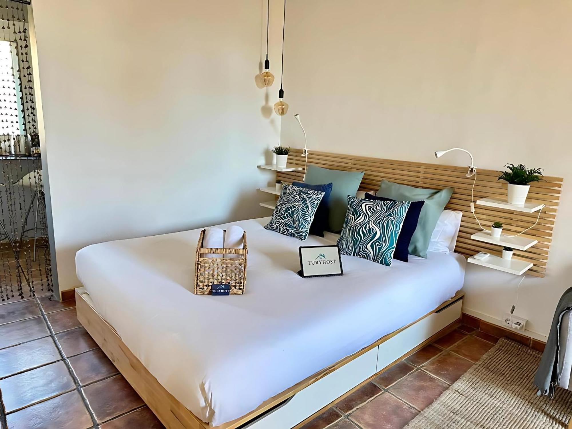 Taulat Loft L Poblenou Beach L Self Check In L Terrace Penthouse Barcelona Exterior photo